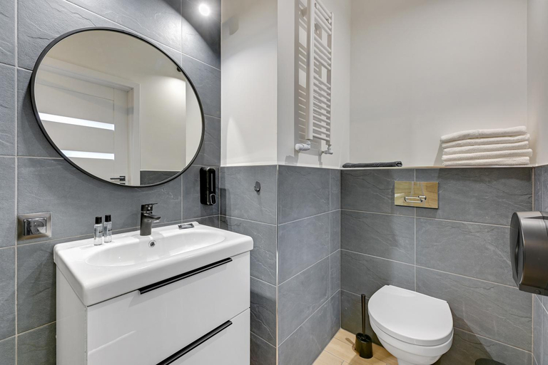 Bathroom 3, Przystanek Sopot Plaza, Sopot