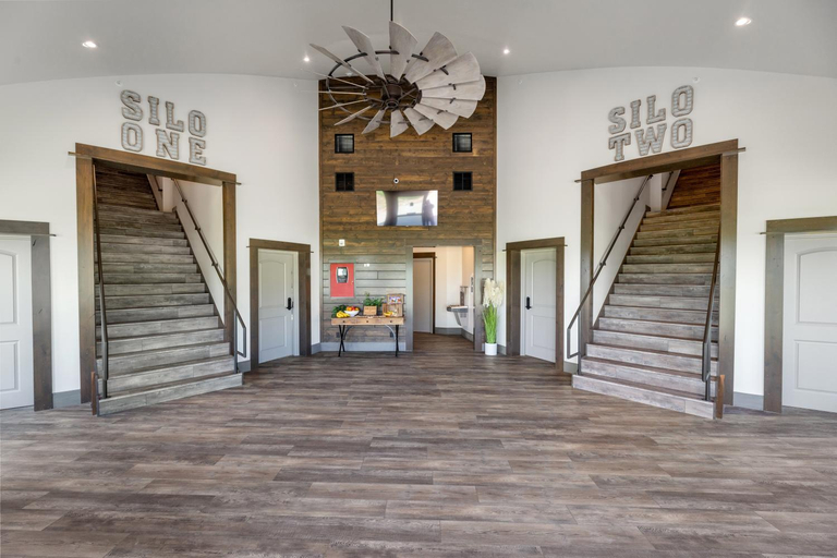 Others 5, Penny's Landing Guestrooms, Pottawattamie