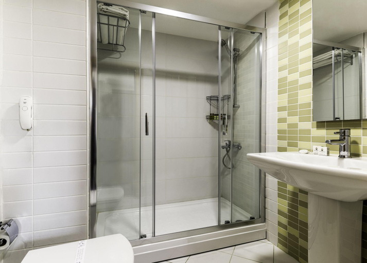 Bathroom 5, AHC Taksim Hotel, Beyoğlu