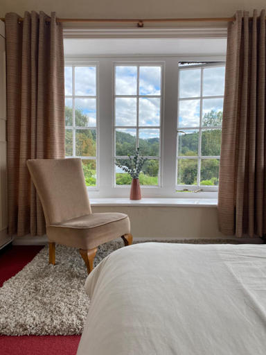 Bedroom 2, The Talbot at Knightwick, Worcestershire