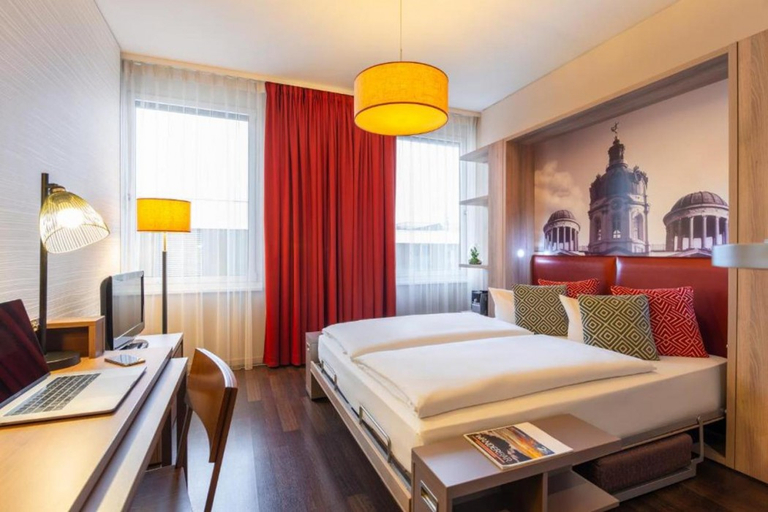Bedroom 2, Adagio Berlin Kurfurstendamm Hotel, Berlin