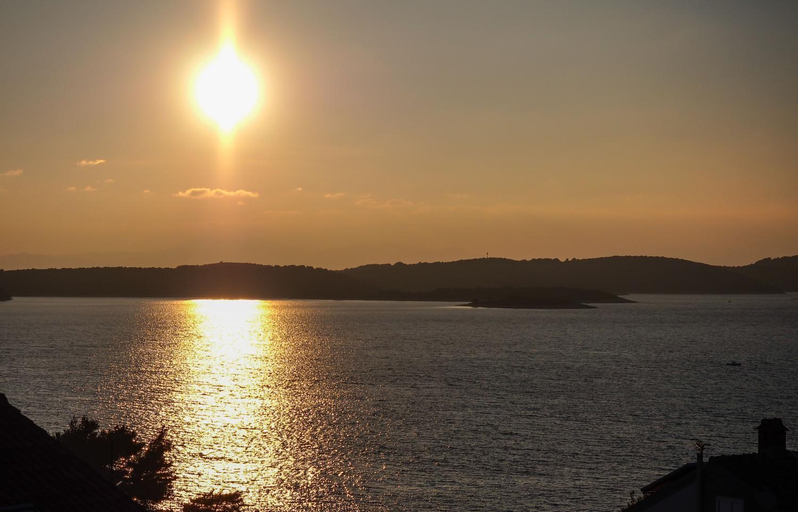 Others 2, Patak's place, amazing view, Hvar