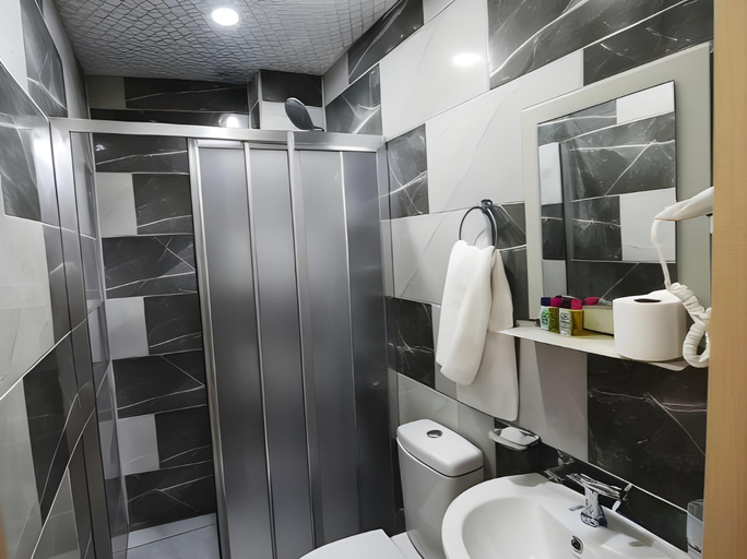 Bathroom 4, De Maree, Fatih