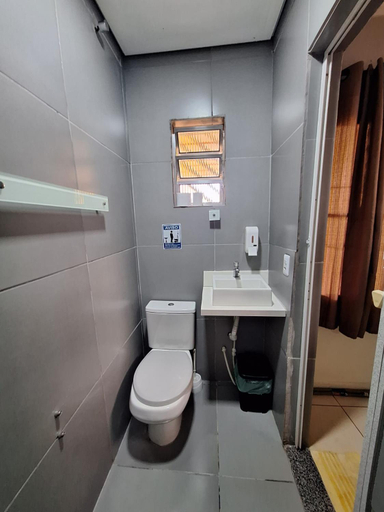 Bathroom 3, Hostel My House quartos perto do aeroporto de Guarulhos, Guarulhos