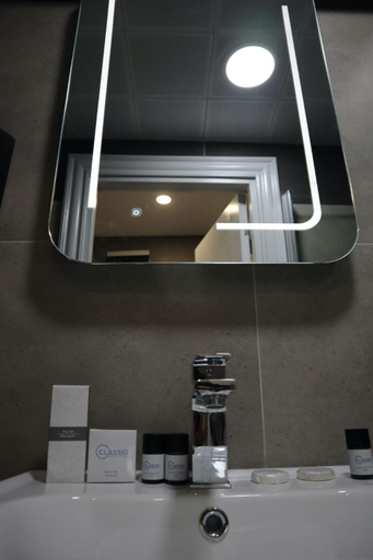 Bathroom 1, Classio Suite Hotel, Kadıköy