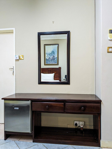 Others 2, Zambezi Family Lodge - Rhino Room, Hwange