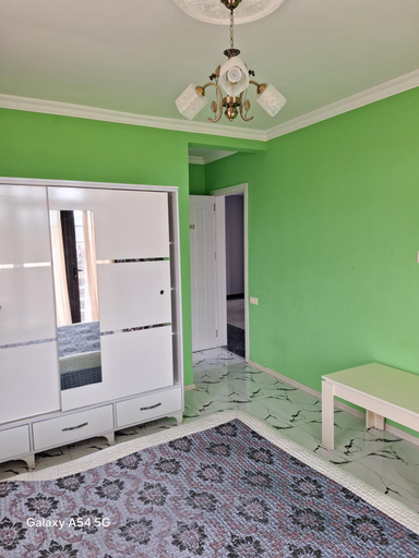 Others 5, NINO, Kobuleti