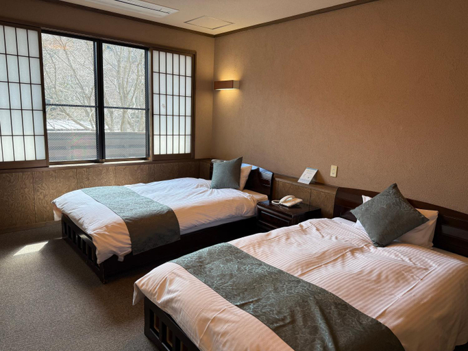 Others 2, 池の山荘, Hoshino