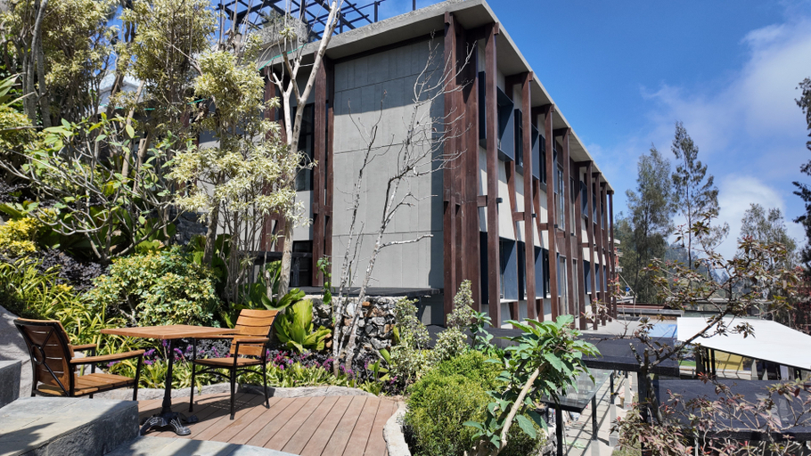 Exterior & Views 4, Jambuluwuk Bromo Poshtel, Probolinggo
