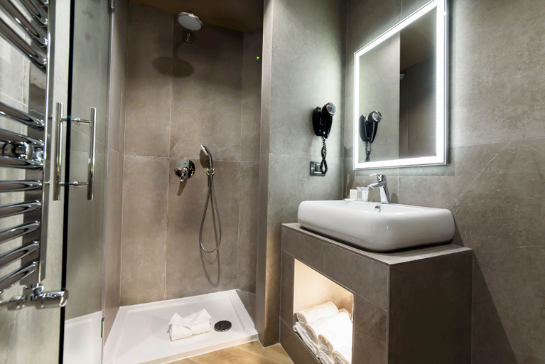 Bathroom 3, Just Hotel Milano, Milano