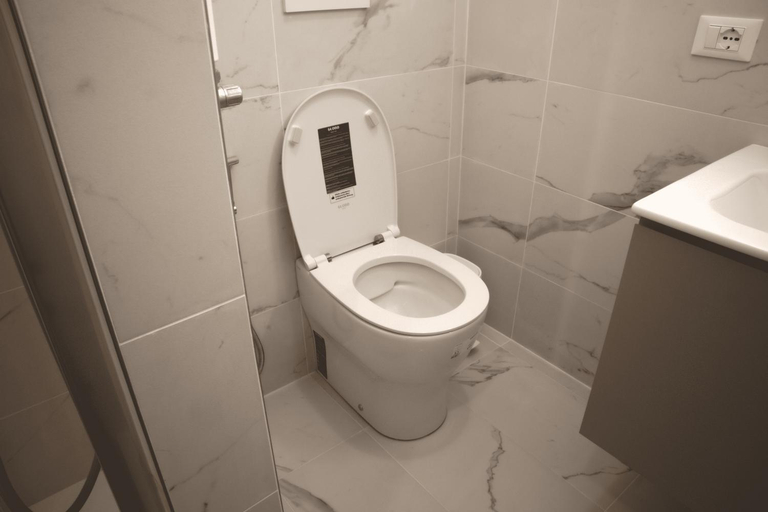Bathroom 2, Venice Rooms, Venezia