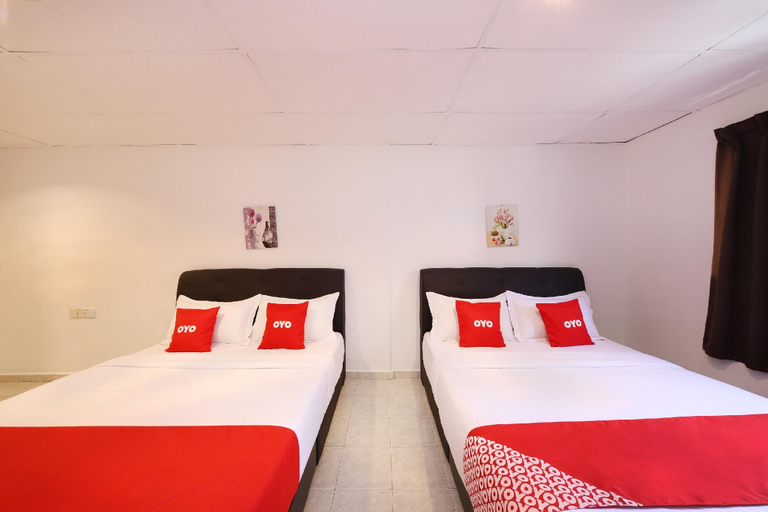 Bedroom 2, L&L Hotel, Malacca City