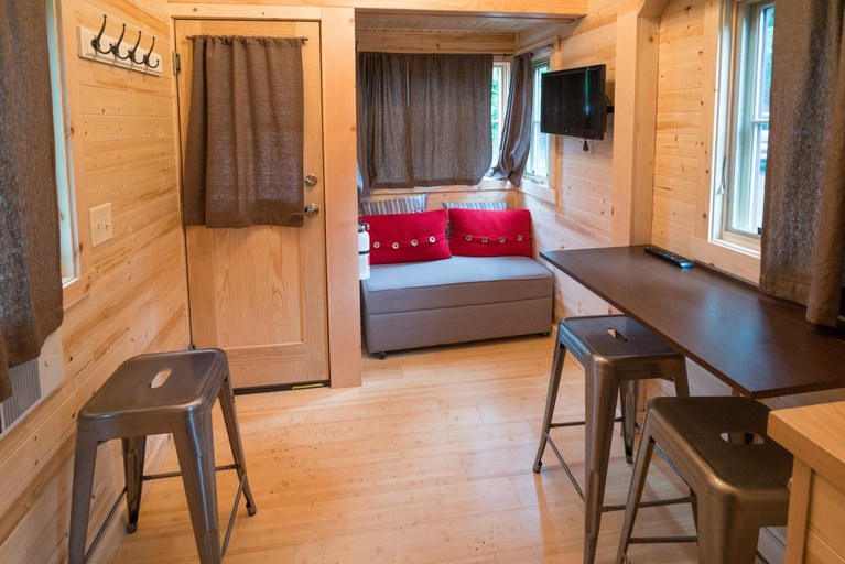 Bedroom 2, Mount Hood Village, Clackamas