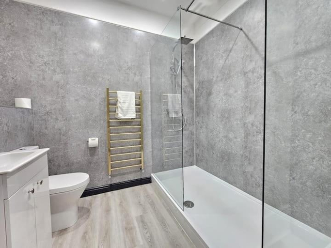 Bathroom 3, Broomfield Hotel, Sheffield