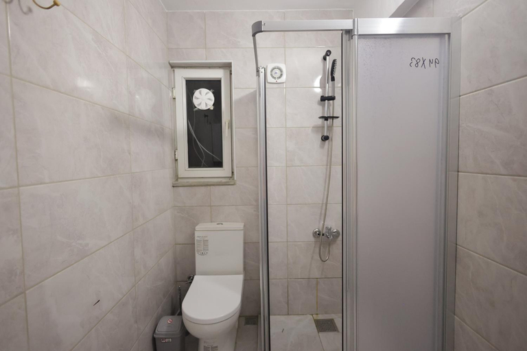 Bathroom 5, Bonita Apart, Fatih