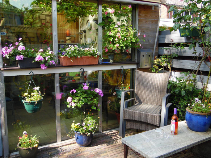 Others 2, B & B Kostelijk, Enschede