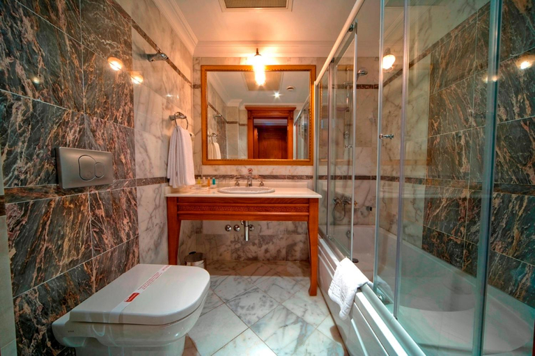 Bathroom 4, Acra Hotel, Fatih