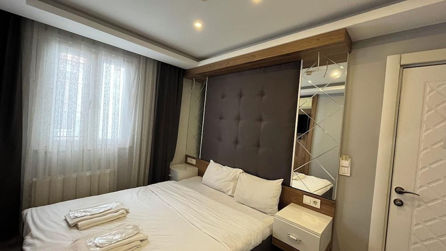 Bedroom 2, Tulip House, Fatih