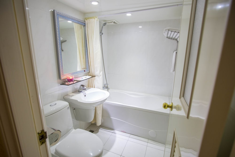 Bathroom 3, RELITE HOTEL TAIPEI, Taipei City