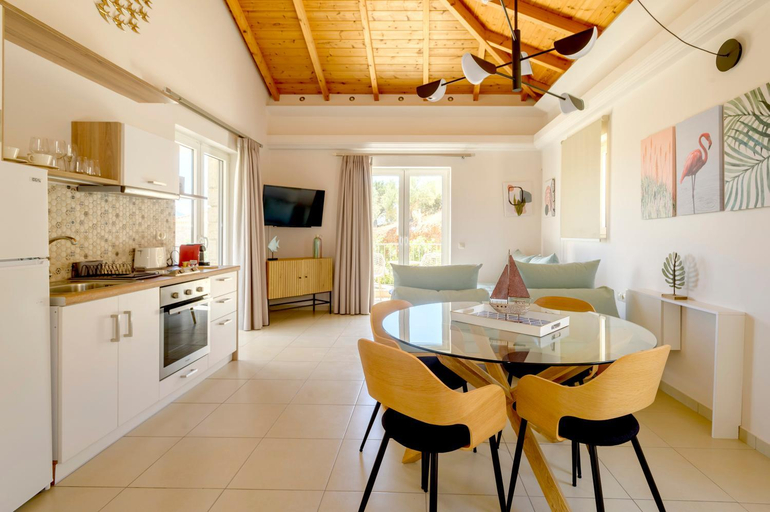 Others 5, ALMA HILLS Gialova, Peloponnese