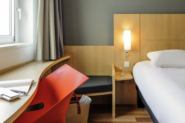Bedroom 2, ibis Berlin Kurfuerstendamm, Berlin