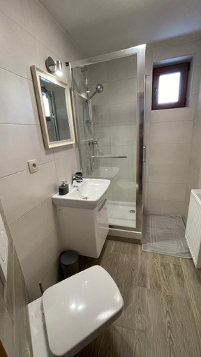 Bathroom 2, Chata Dolina v Bachledke, Poprad