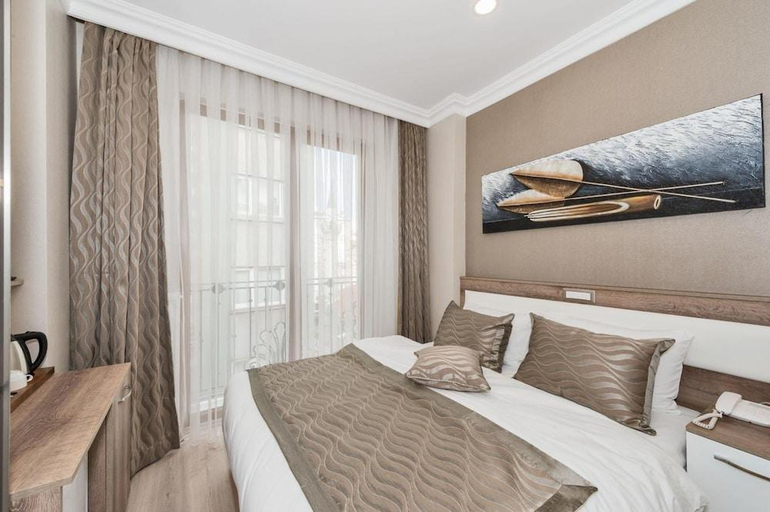Bedroom 3, Alphonse Hotel, Fatih