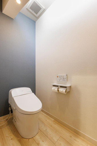 Bathroom 4, WeBase Kamakura, Kamakura