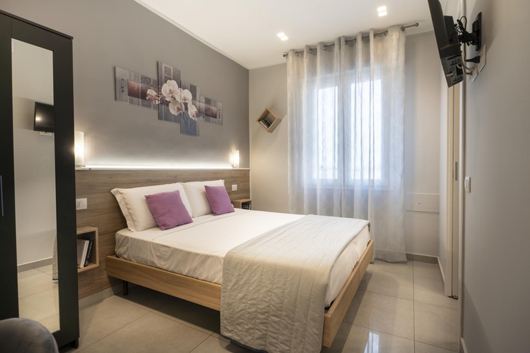 Bedroom 3, Affittacamere Orchidea for Tourists Hesperia Hosp, Modena