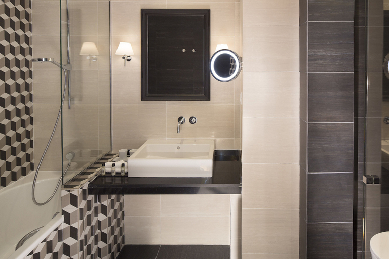 Bathroom 4, Bourgogne & Montana, Paris