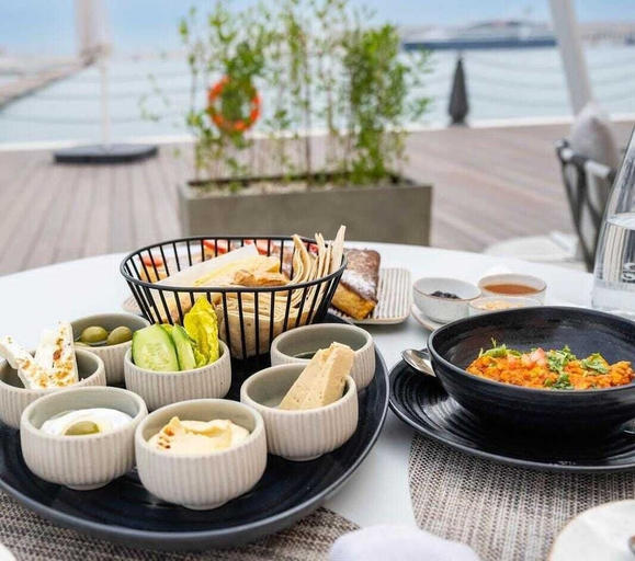 Food & Drinks 5, Mina Hotel and Residences, Doha