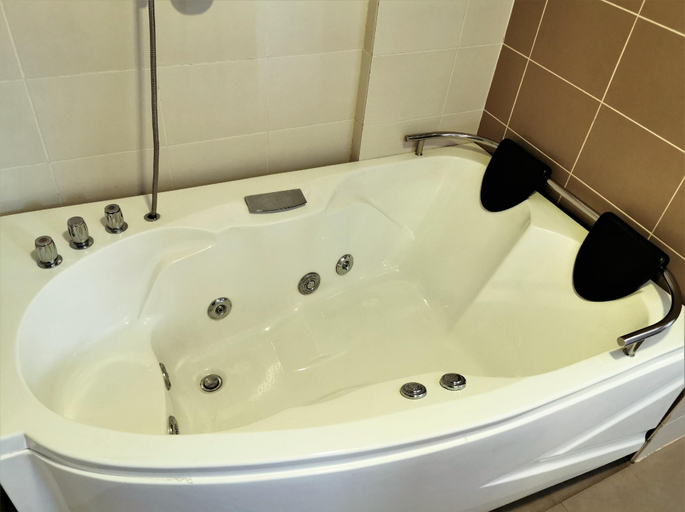 Bathroom 3, FHS Water Themepark Resort Melaka Town City Tengah, Malacca City