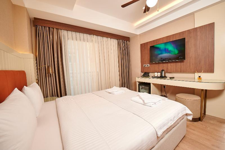 Bedroom 3, Saratoga Hotel, Fatih