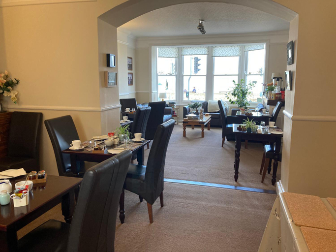 Food & Drinks 3, The Mayfair, Dorset