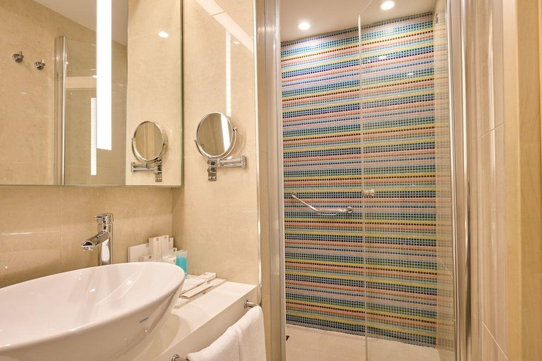 Bathroom 5, Burgu Arjaan by Rotana, Kartal