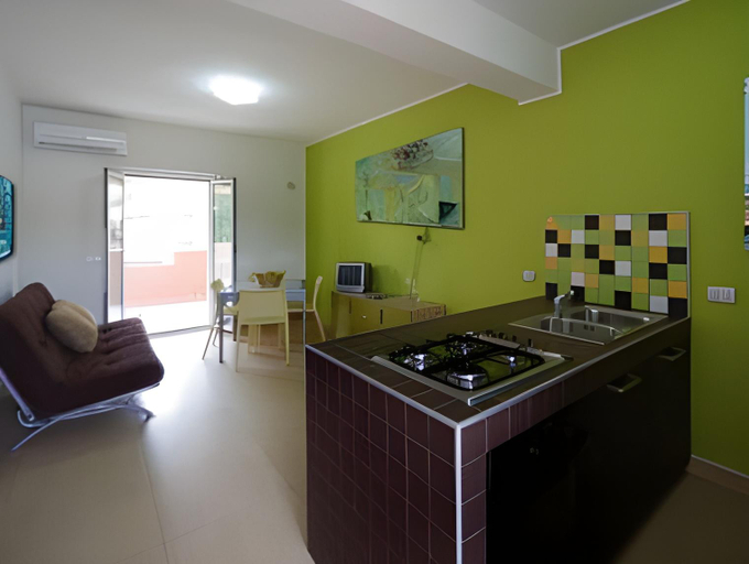 Others 5, Elysium Residence, Messina