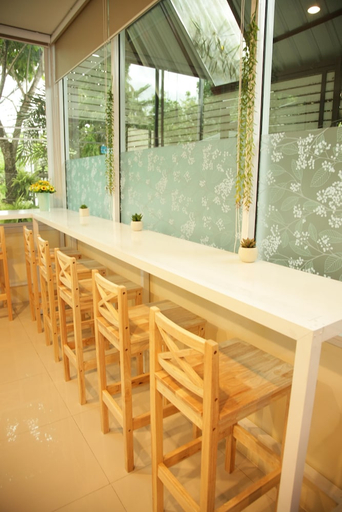 Food & Drinks 4, Friend's House Resort, Don Muang