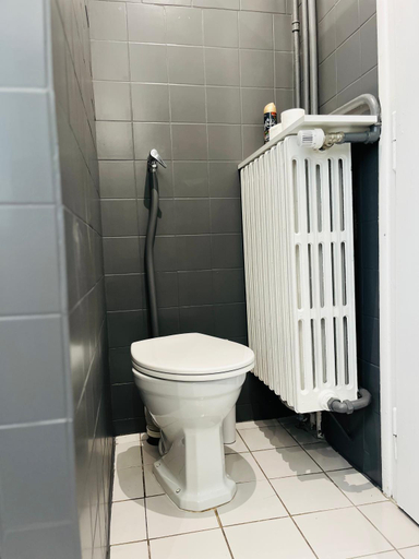 Bathroom 3, Le 8, Bas-Rhin