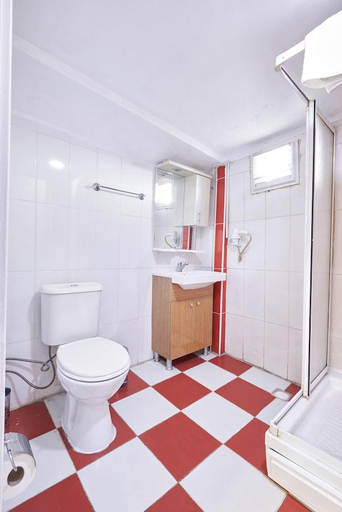 Bathroom 4, CENTRAL SUITES TAKSİM, Beyoğlu