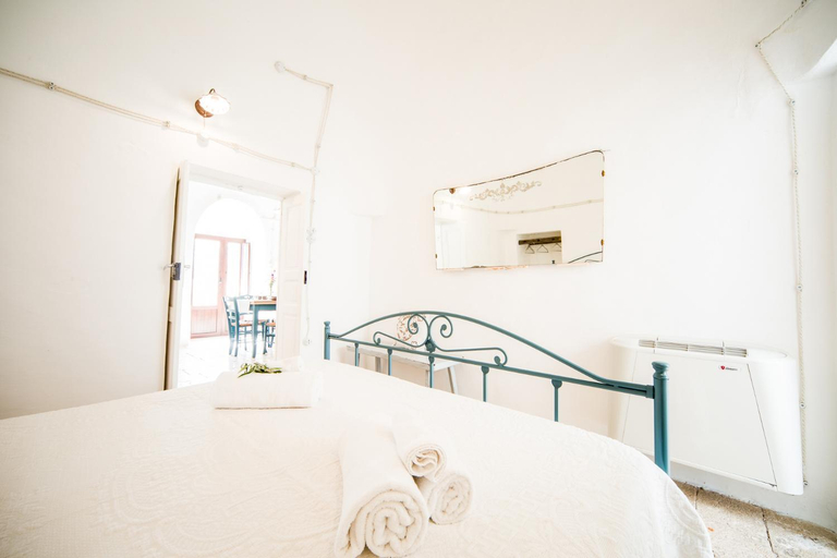 Bedroom 3, Trulli Nuova Aia Resort, Taranto