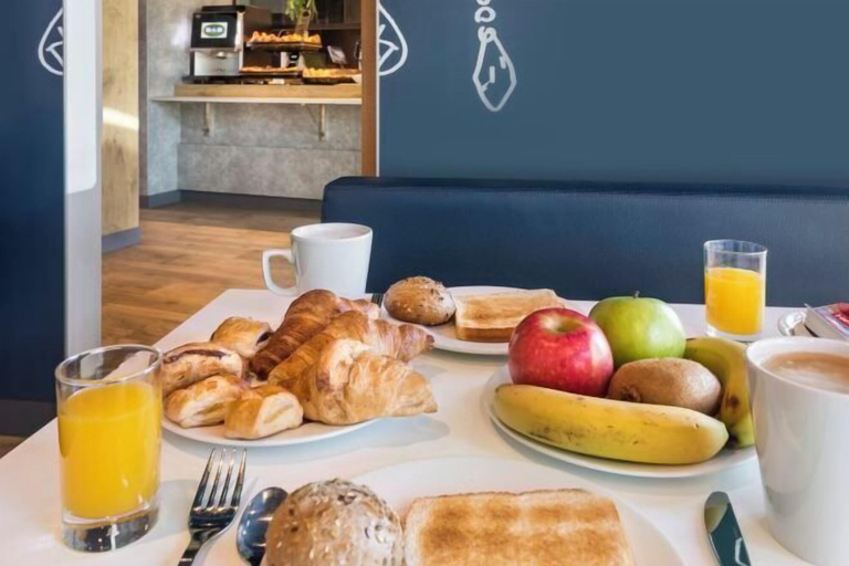 Food & Drinks 5, B&B Hotel Zaragoza Plaza Mozart, Zaragoza