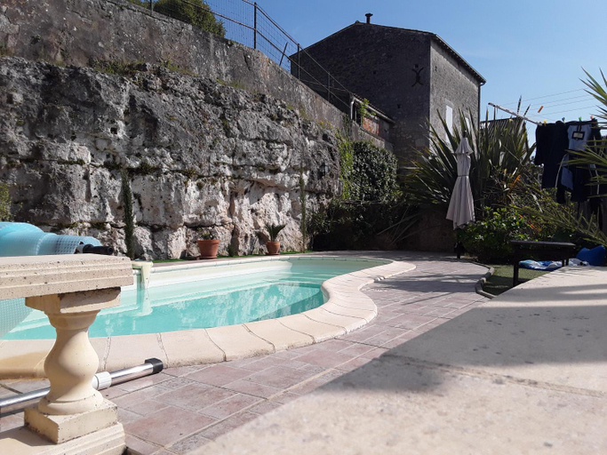 Others 4, La Maison de l'Aubepin, Charente-Maritime