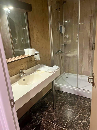 Bathroom 5, Comfort Hotel Haramidere, Beylikduzu