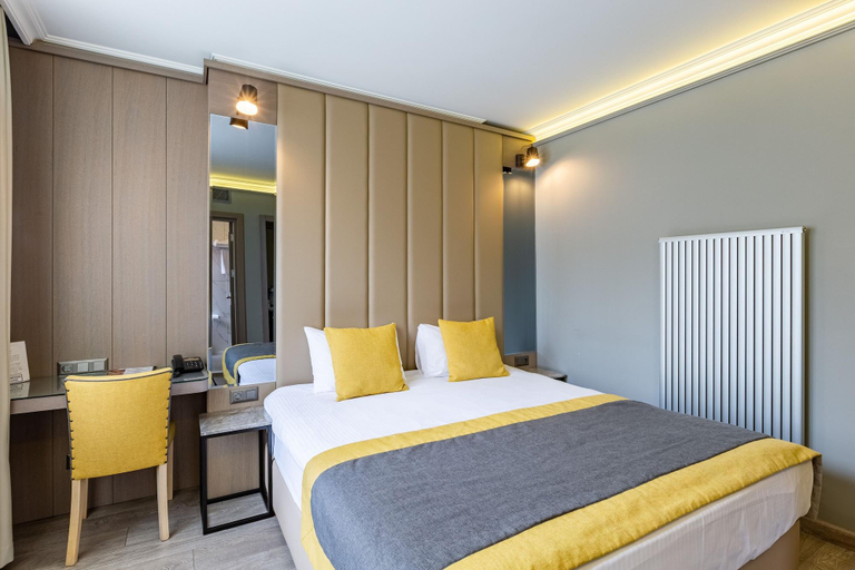Bedroom 2, Seraglio Hotel & Suites, Fatih