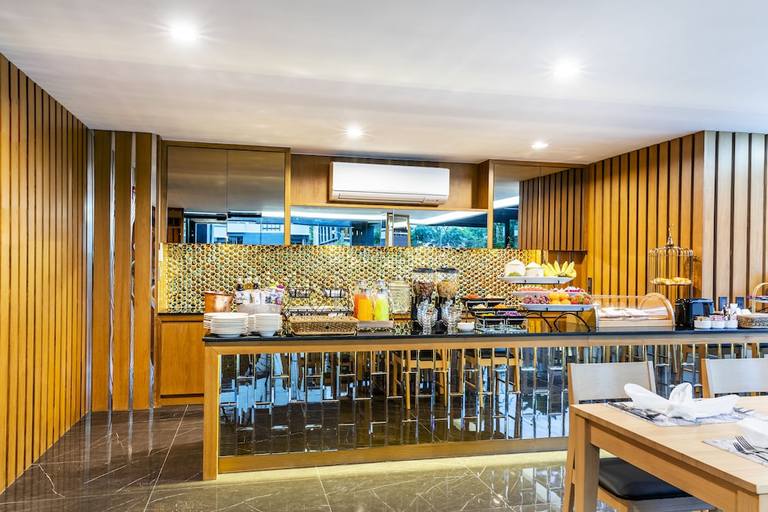 Food & Drinks 5, Grand Sala Thai, Wang Thonglang