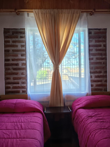 Bedroom 2, Hostal Julia, San Antonio