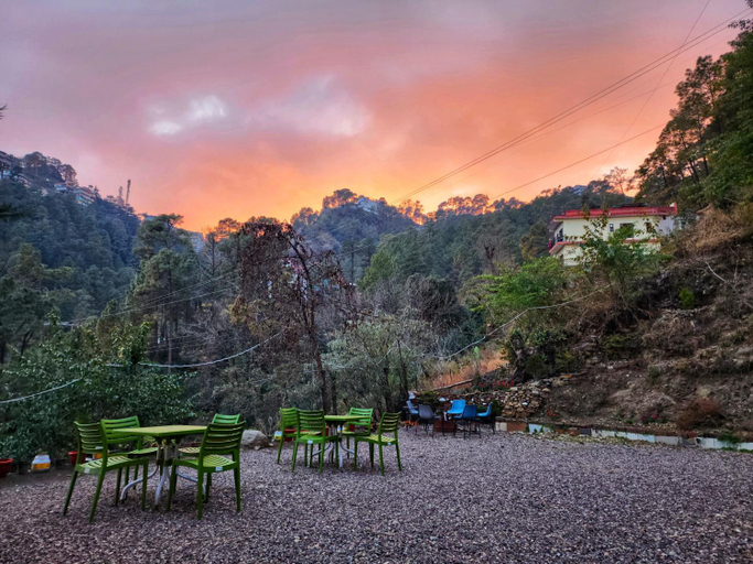 Others 4, Solitude Rooms Parking and Forest View, Shimla