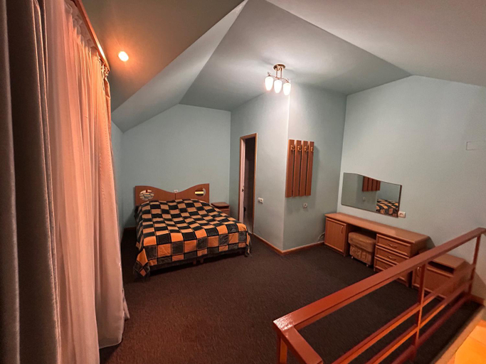 Bedroom 3, Cascade
