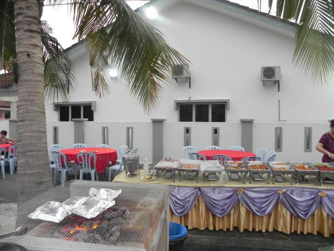 Food & Drinks 4, Stay 99 House, Malacca City