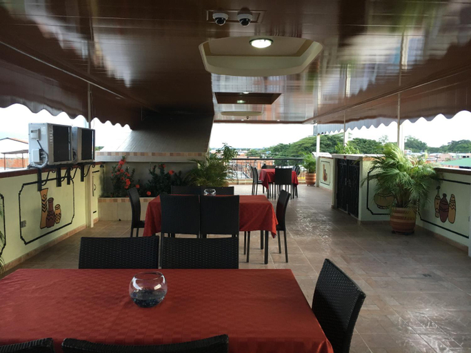Others 4, The Clover Home, Palmira